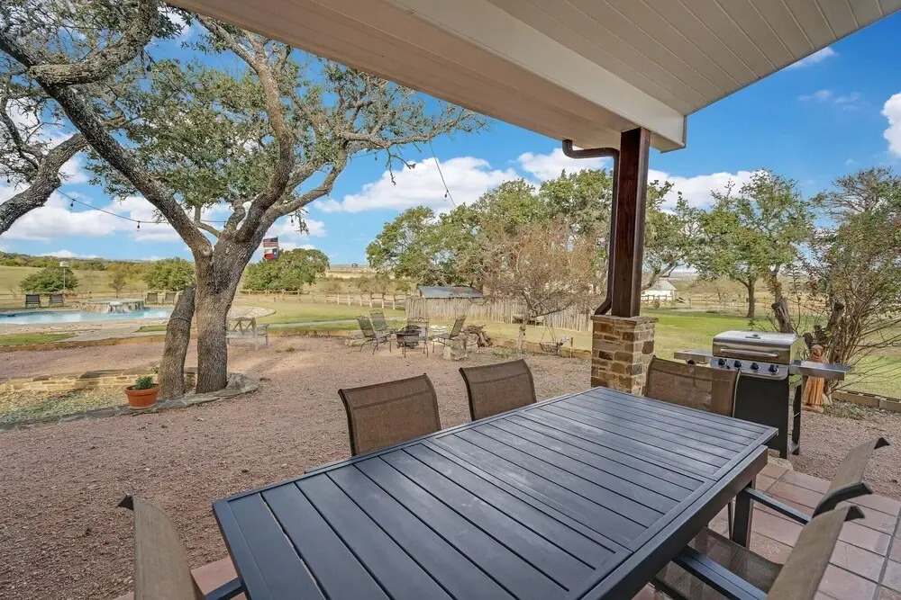 Stunning Ranch With Pool&hot-tub&hill Country Views