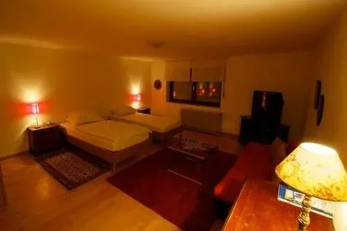 Fontanehouse
