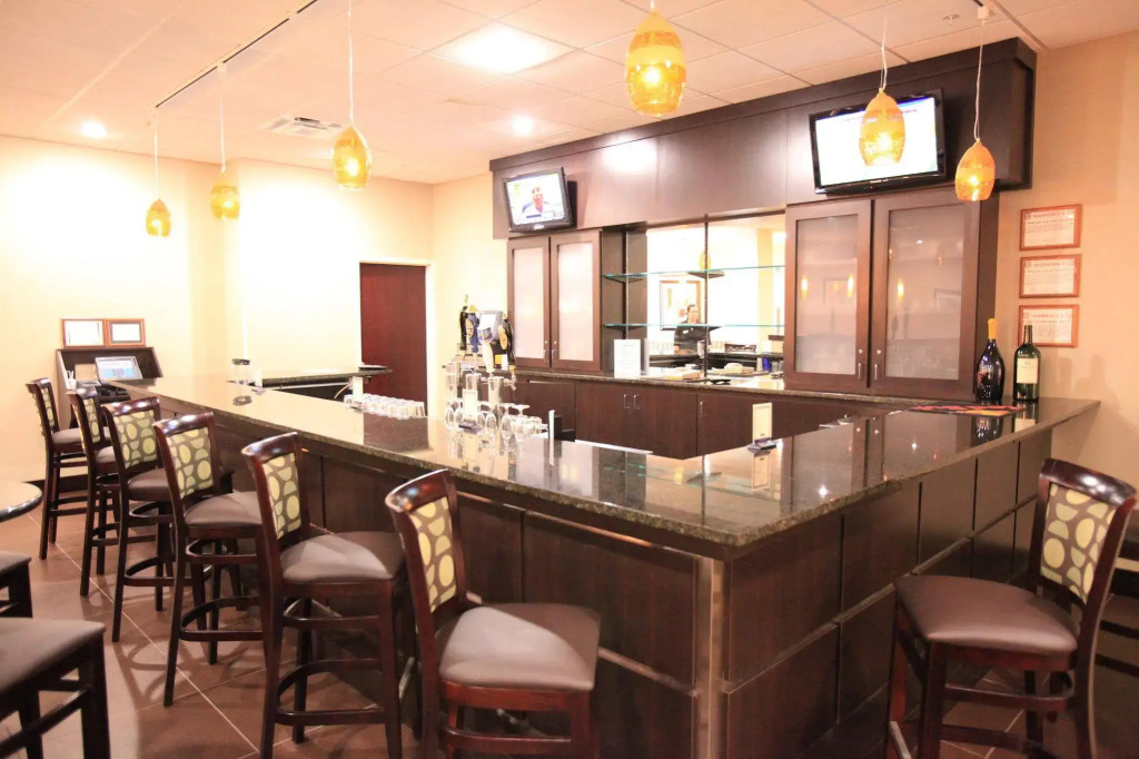 Quality Inn & Suites Downtown Mansfield