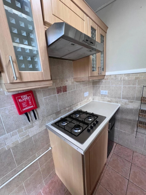 Cozy Studio Flat in South Croydon - Ideal for Short or Long Stays