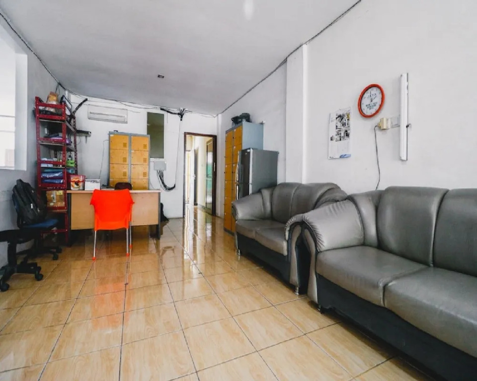 RedDoorz At Jalan Japaris Medan