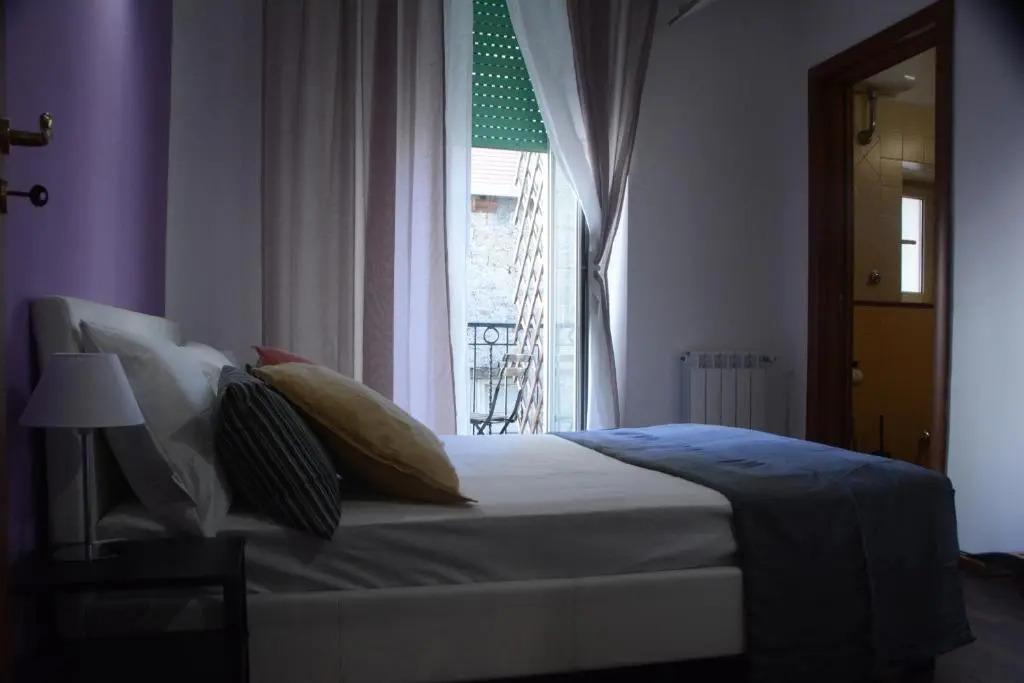 Vicarìa - B&B Guest House - Napoli Centrale