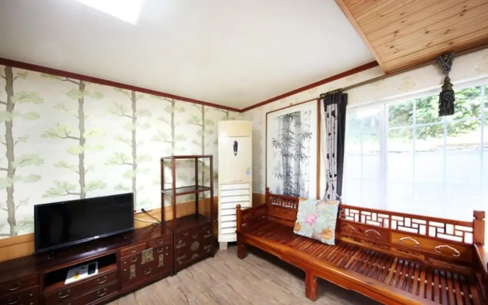 Geojedo Hakdong Mongdol Pension