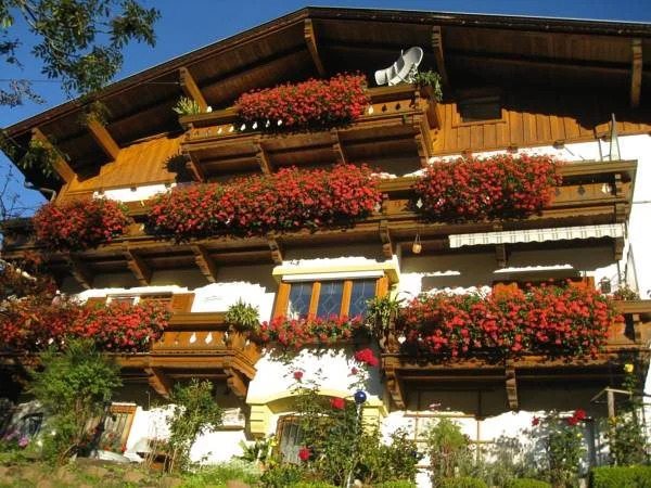 Haus Bergheimat - Familie Oberacher