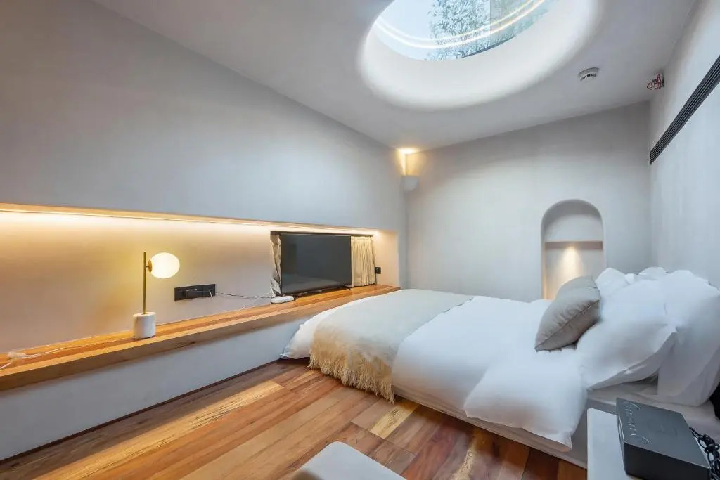Nayun Xingkongsu Hotel