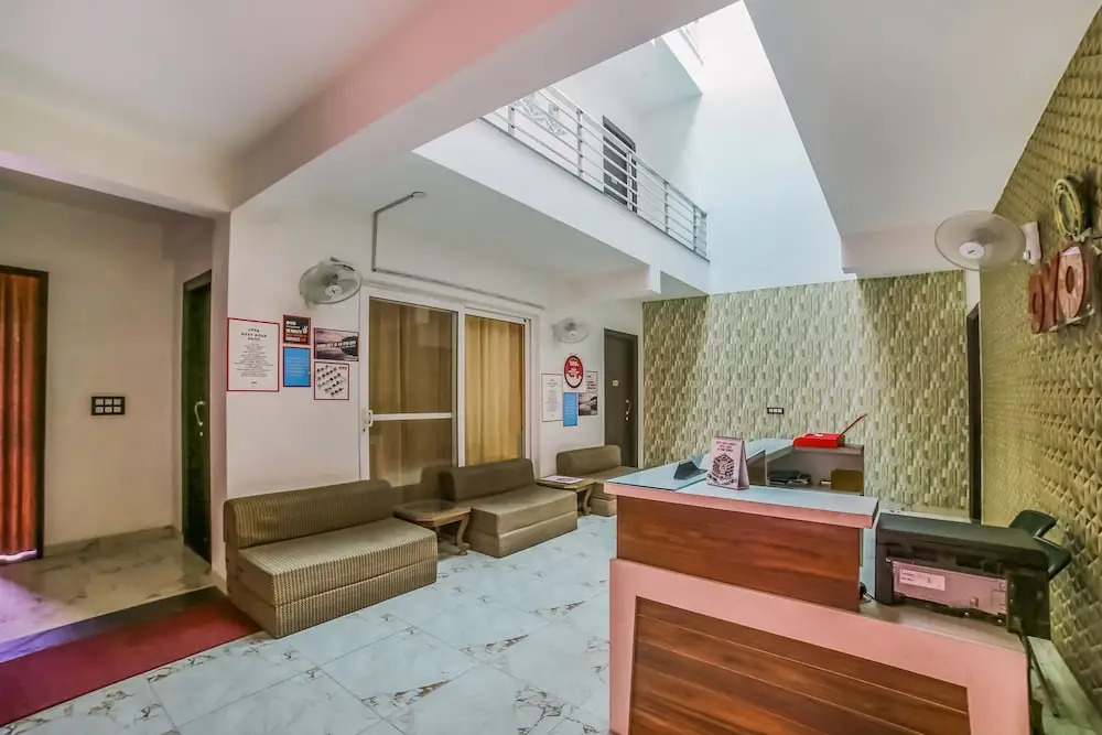 OYO 9934 Hotel Nirmal Niwas