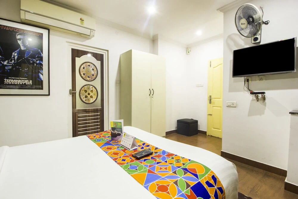 FabExpress Sidhi Vinayak Inn