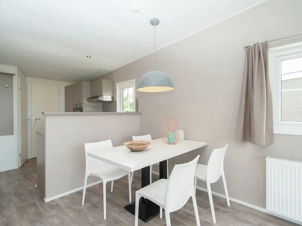 Lovely Chalet With Covered Terrace, Close to the North Sea