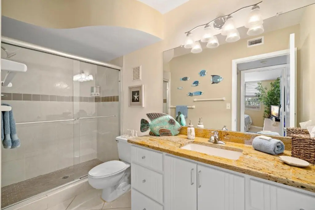 Bahia Vista 14-361, Isla Del Sol, 2 BR, Heated Pool, Spa, Near Beach, WiFi
