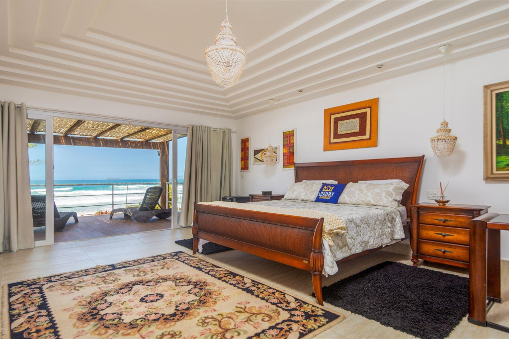 Mansão Pé na Areia da Praia de Geribá com Seis Suítes Por Luxury Rentals