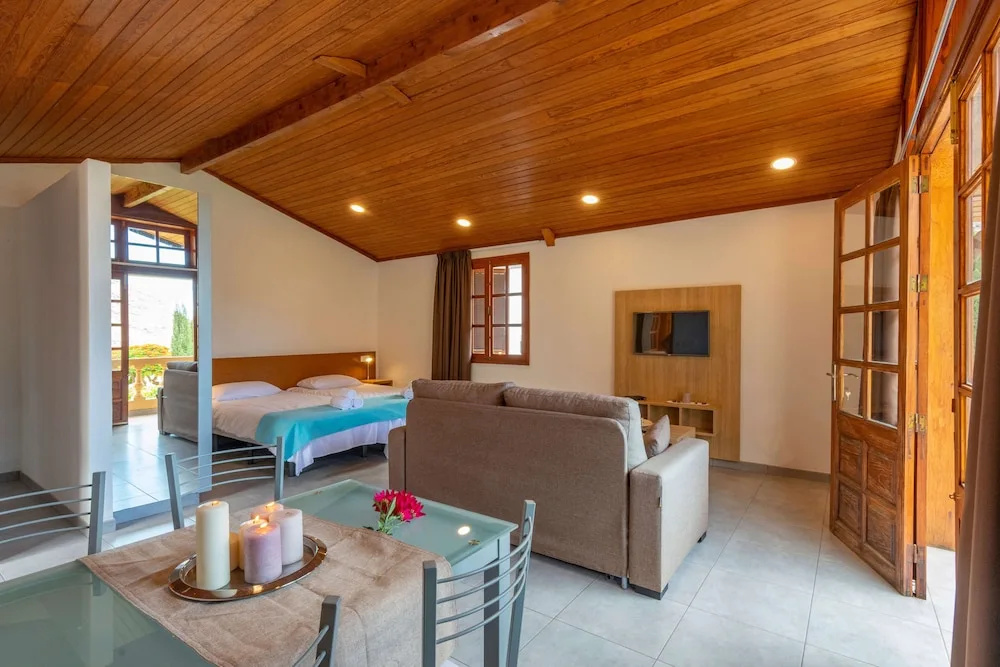 Casa de vacaciones con piscina compartida en Mogán II