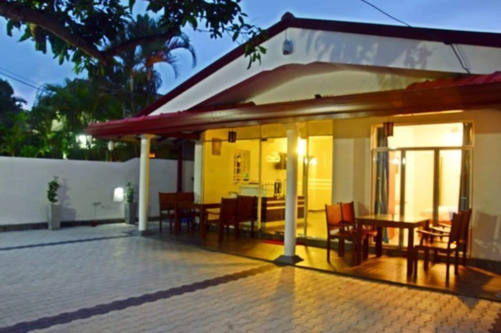 Swan White Villa