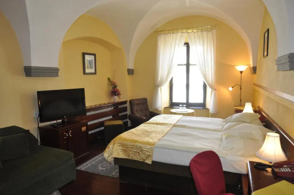 GARNI -Hotel Barbakan