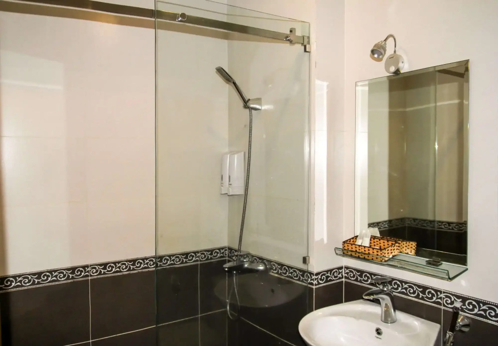 SAZI Erato Hotel
