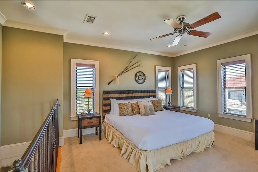 SUNSET AT MIRAMAR 5 Bedroom Holiday Home by Five Star Properties