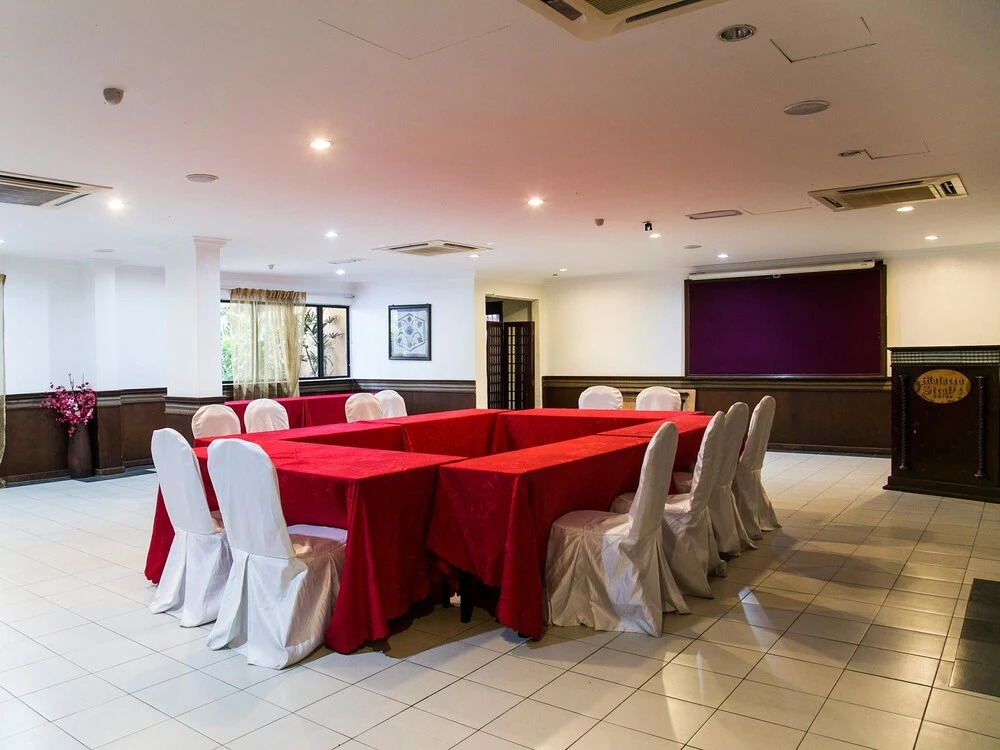 OYO 179 Malacca Straits Hotel