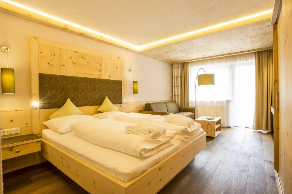 Hotel Bäckelar Wirt Superior Ötztal Inside Sommer Card Partner