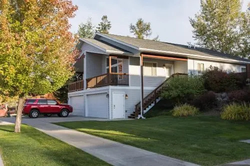 Fox Hollow Home