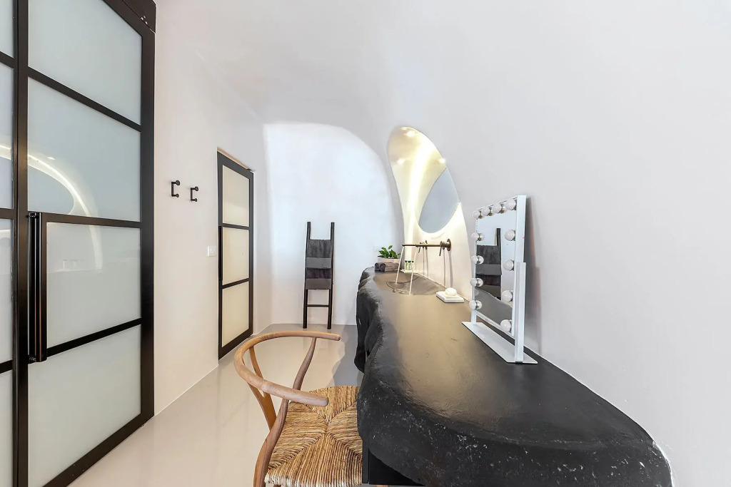 Olvos Luxury Suites