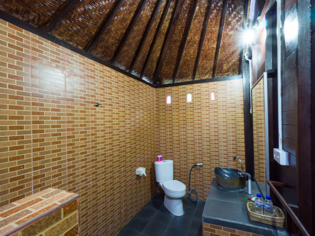 Song Lambung Beach Huts
