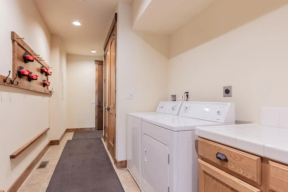 Snowcreek VI- The Lodges- # 1125