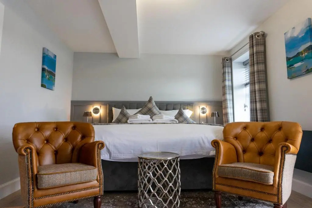 Western Isles Hotel