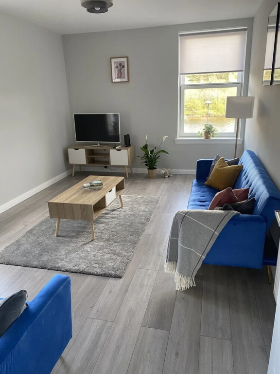 Stunning River View 2-bed Apartment in Perth