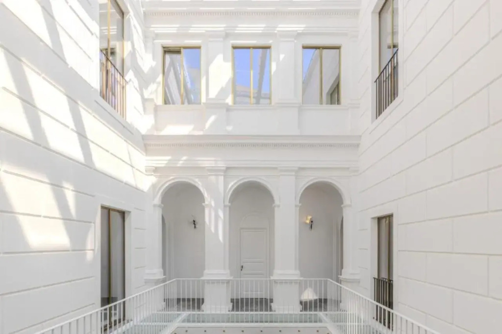 Dome Hotel