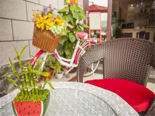 Haiyunjian Cafe Hostel