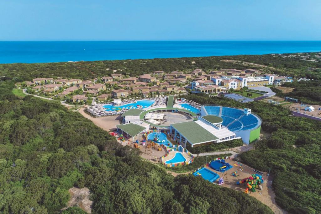 Resort Is Serenas Badesi Village