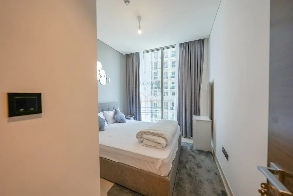 Yogi - Unwind in this 1BR at Sobha Creek Vistas Reserve
