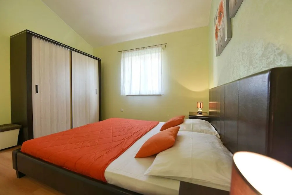 Villa 376