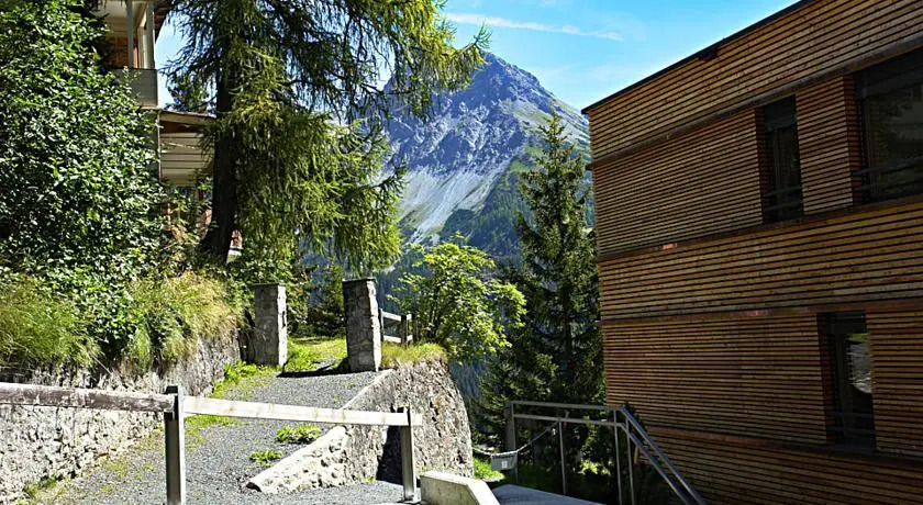 Arosa Raetia Nana