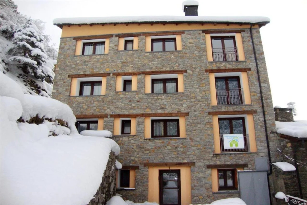 Apartamentos Arinsal 3000