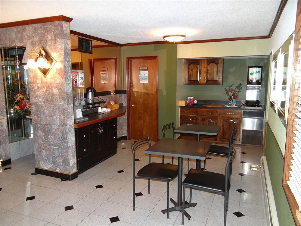 Bellevue Hotel & Suites