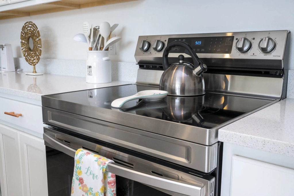Marvelous 3 Bd Close to Disney   Enclaves at Festival 827