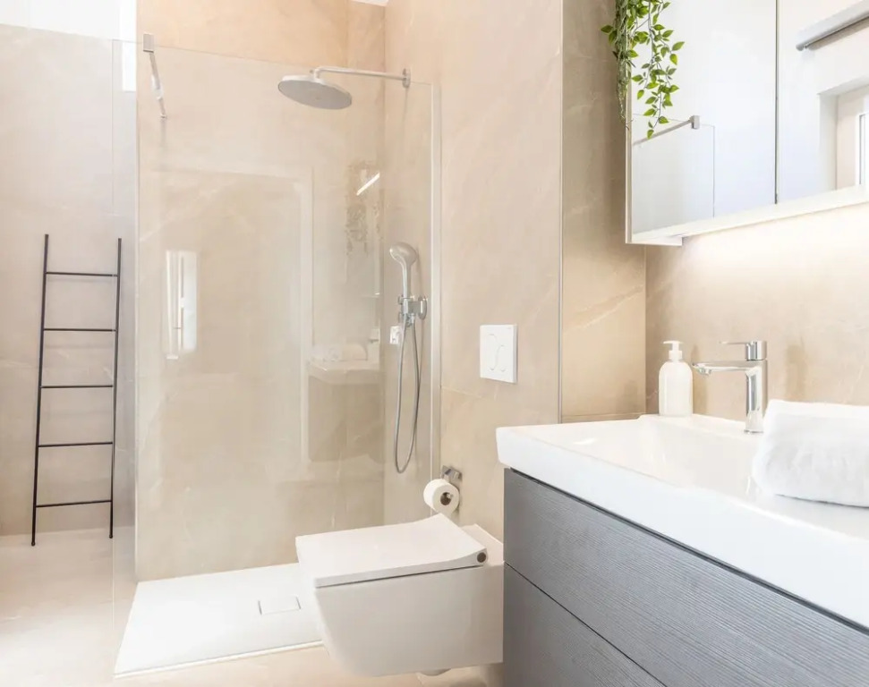 Stockholm Style Designer 1BR Close to DT