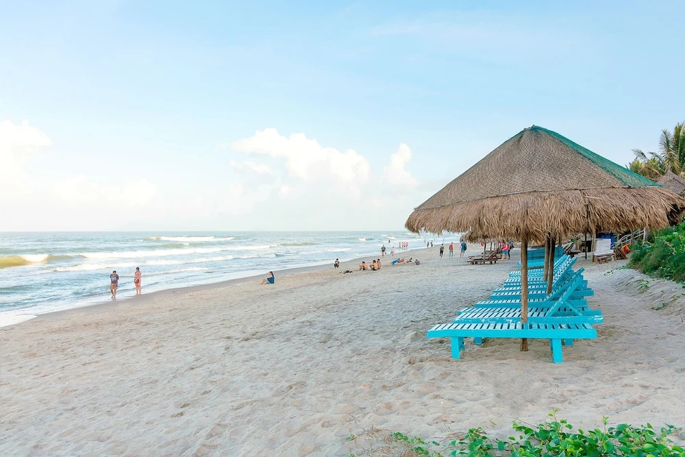 An Bang beach Happy Village