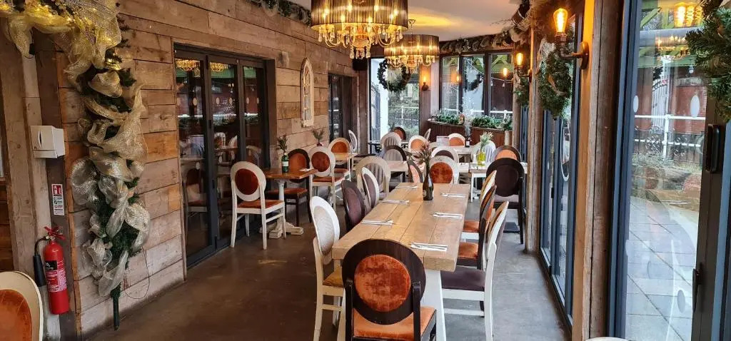 The Waterside Bar Rooms & Restaurant
