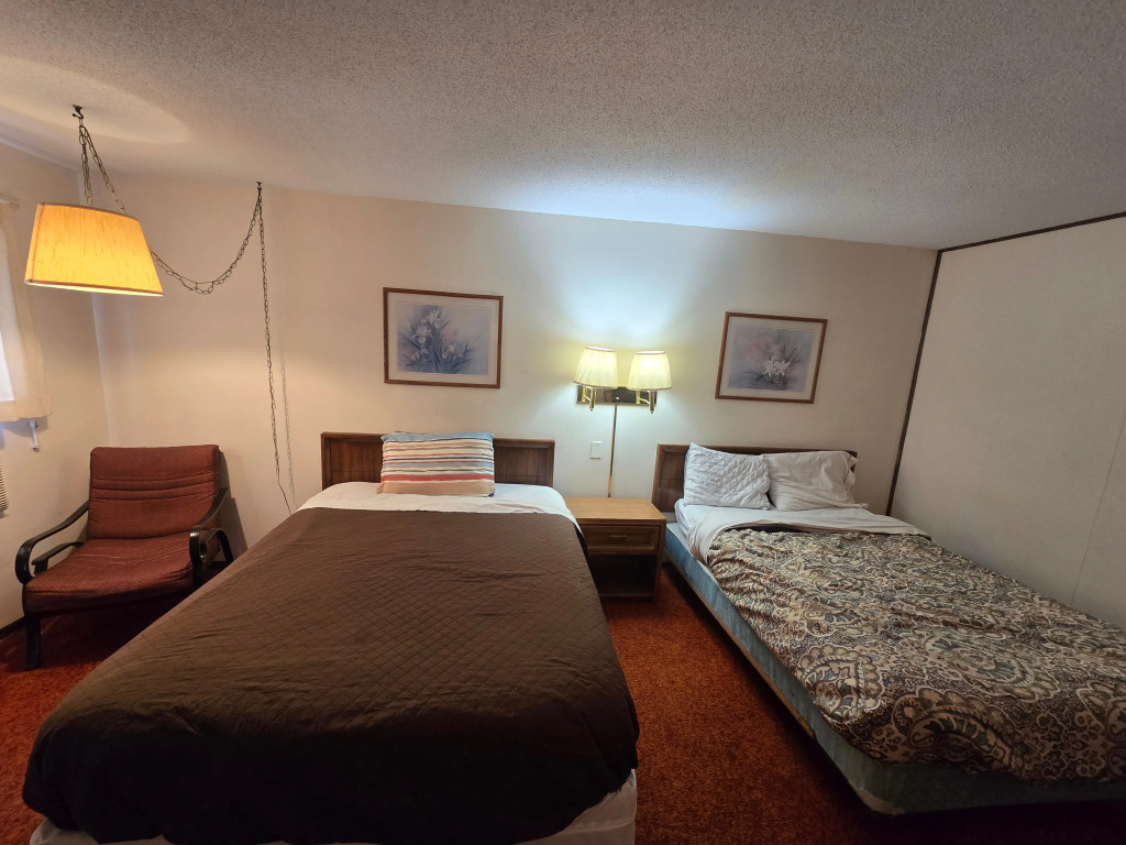 OYO Sandman Inn
