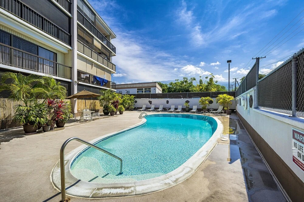 Kona Plaza 112 - 2 Br Condo