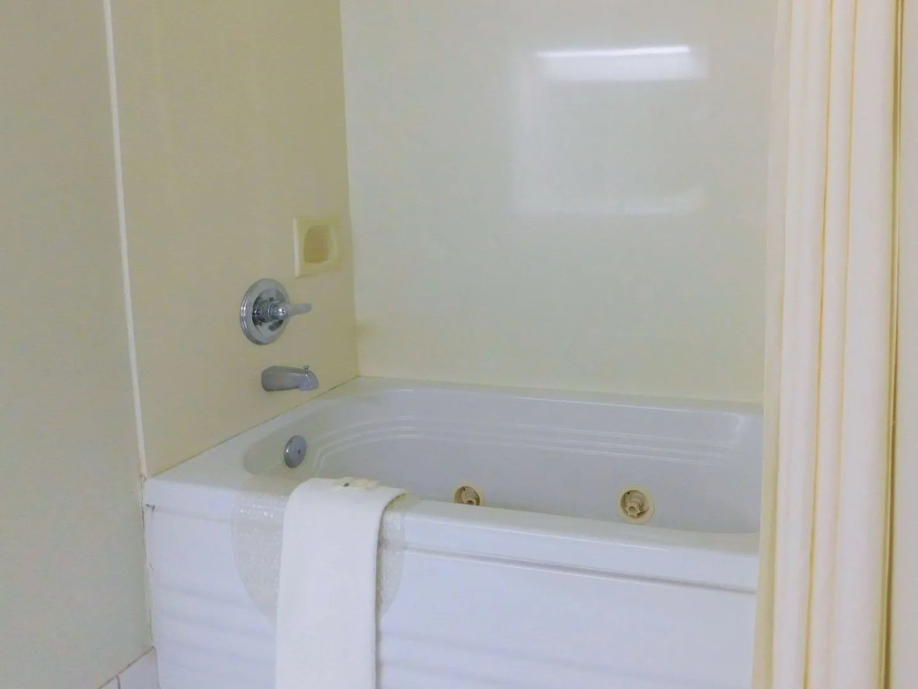 Quality Inn & Suites Thomasville-High Point
