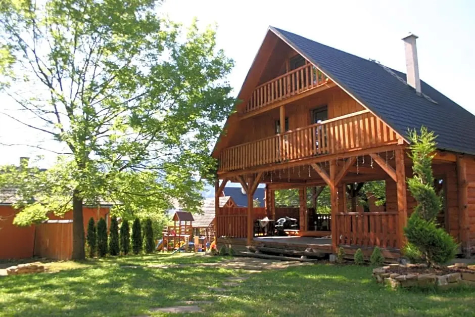 Zbojn¿a drevenica 3