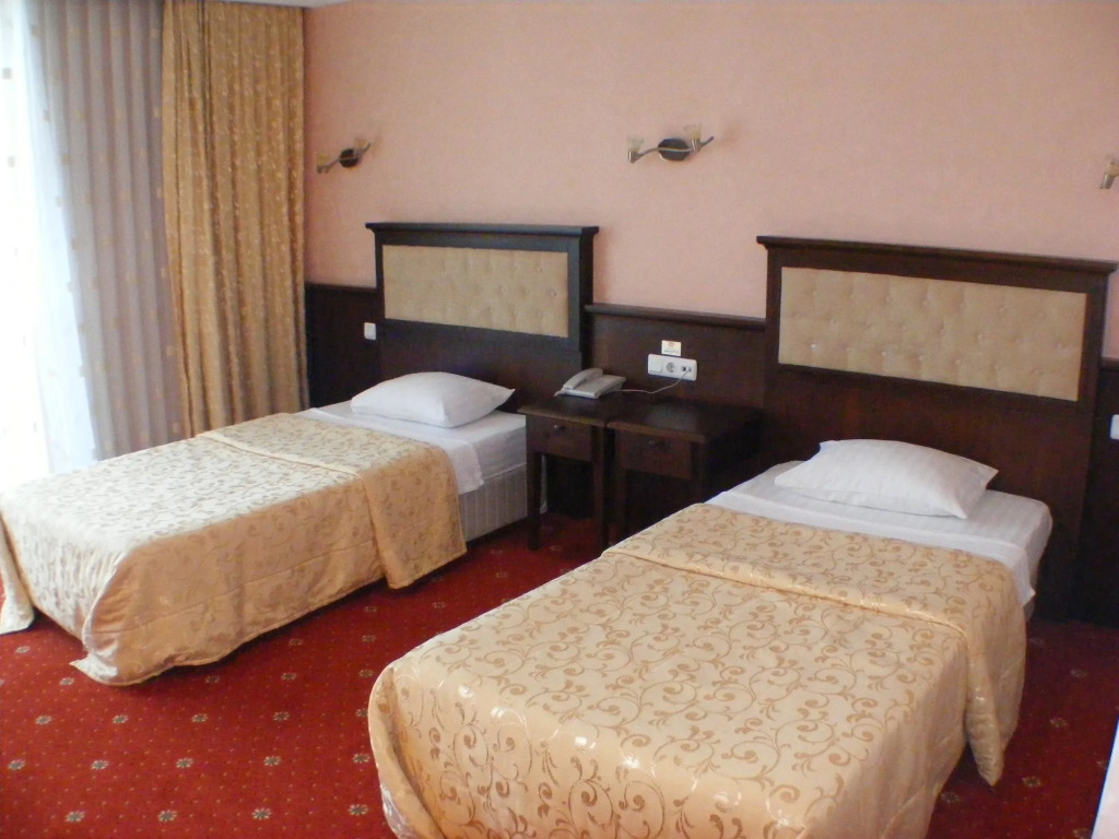 Saren Otel
