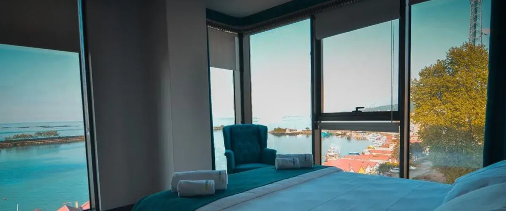 Marina Green Suite & Residence