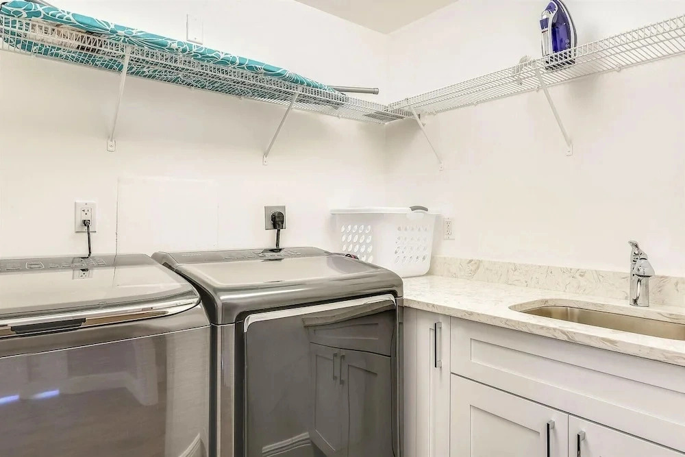 Silver Beach Towers 102w- Southern Heirs