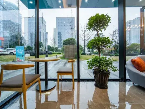 Berry Hotel Zunyi (Linda Sunshine City)
