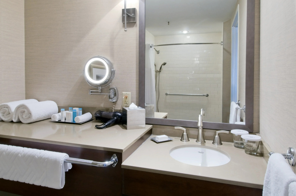Saint John Harbourfront Hotel