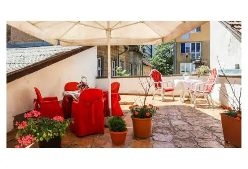 Apartments and Rooms Fonty