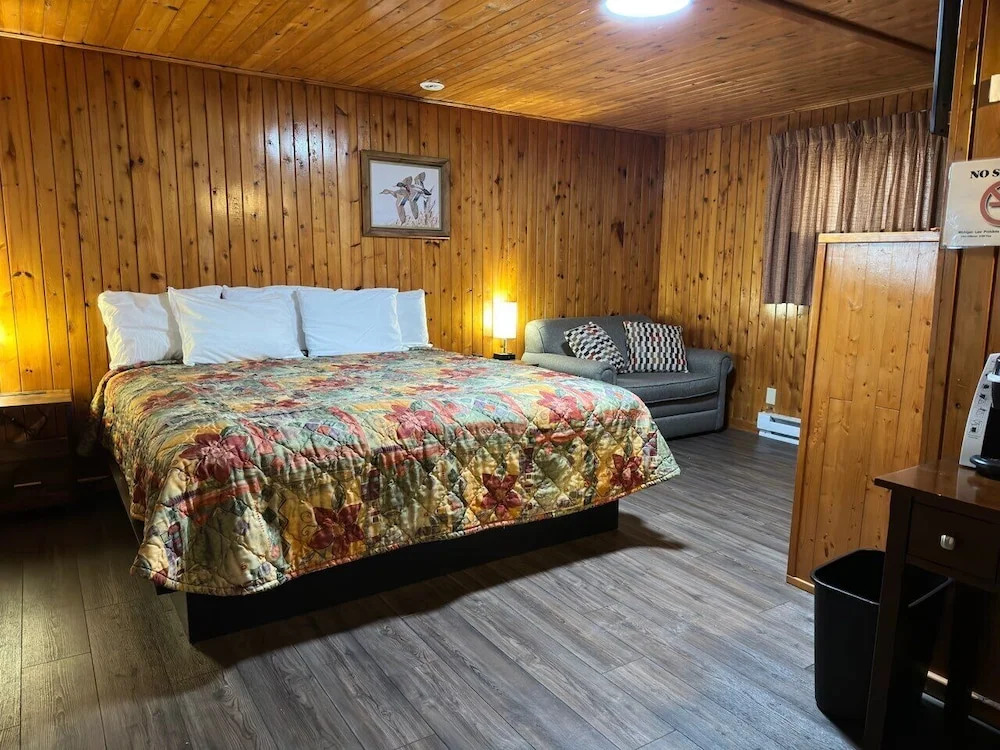 Sunset Motel at Armands Gardens